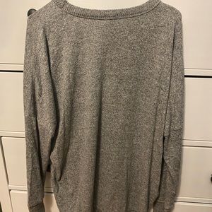 Super soft grey Arie over sized sweatshirt.